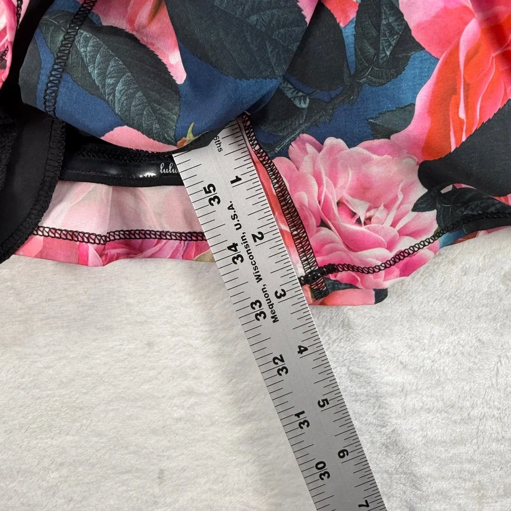 Lululemon Hot Hitter Skort Secret Garden Hot Pink Roses‎ Floral Smocked Waist 2